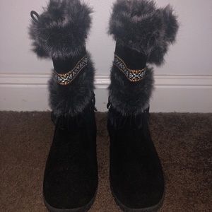 Snow Boots